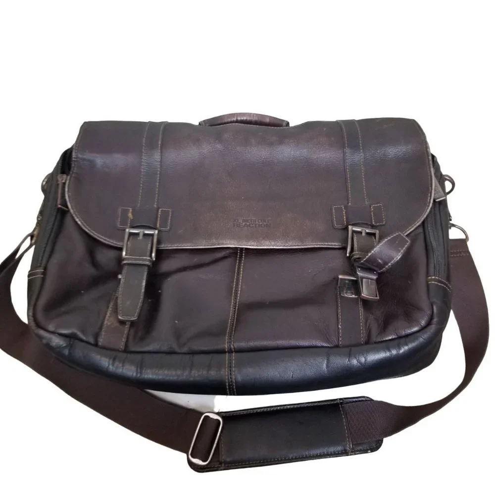 Kenneth Cole Reaction Mens Show Business - 4 Double Gusset Flapover Laptop Bag